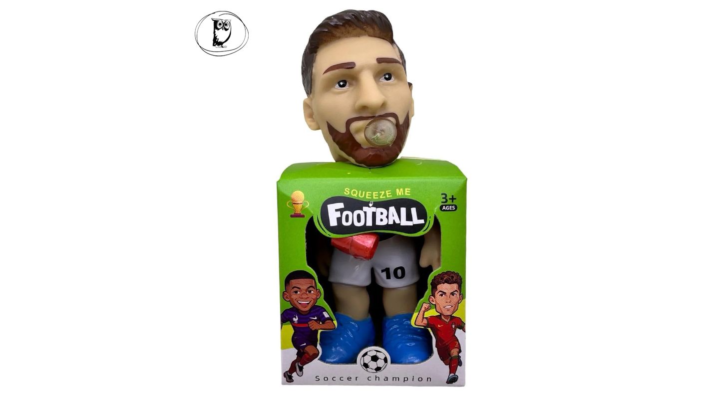 דמות שחקן כדורגל מפריח בועות עם אורות - MESSI