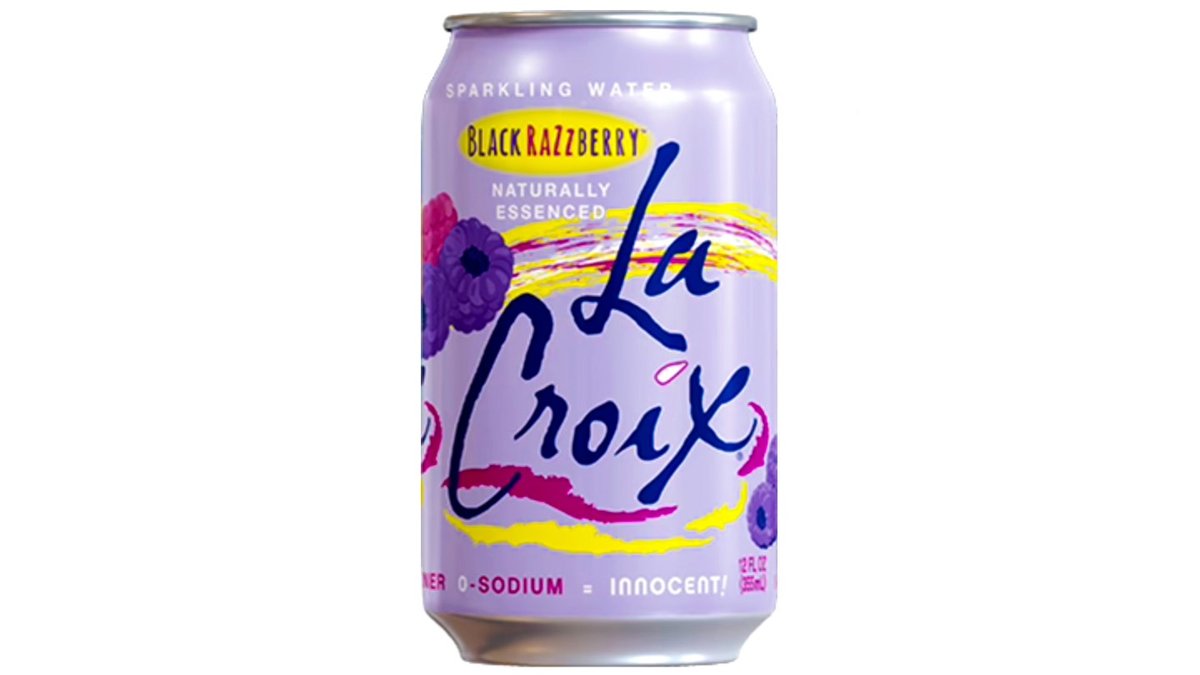 מים מוגזים בטעם פטל שחור - LA CROIX BLACK RAZZBERRY