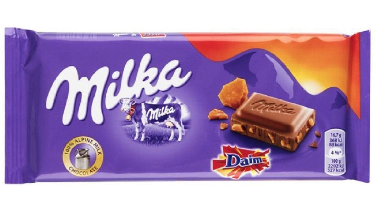 Milka airy white chocolate bar coated with milk chocolate - MILKA BUBBLY WHITE
